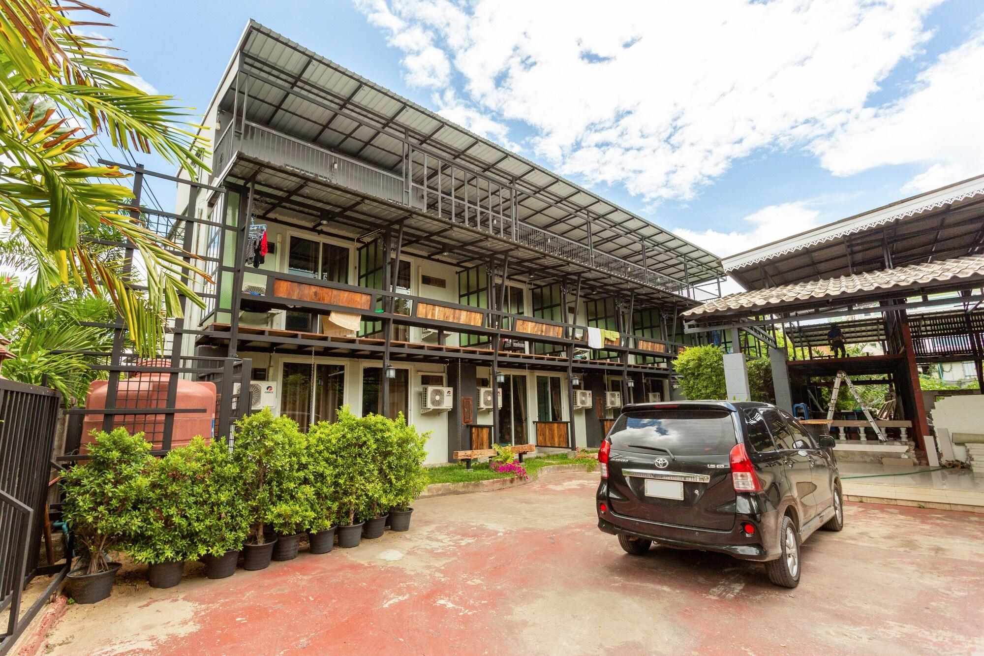 Capital O 1051 Pagoda House Chiang Mai Dış mekan fotoğraf
