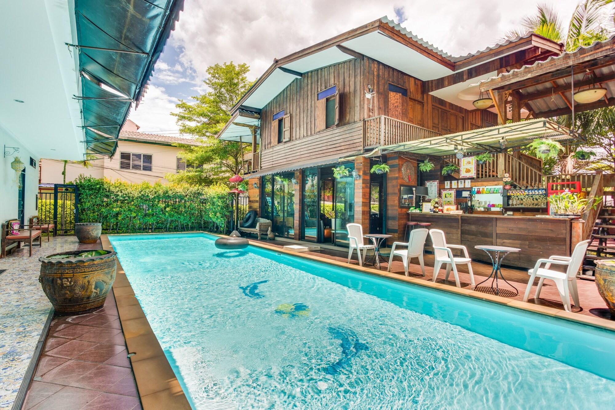 Capital O 1051 Pagoda House Chiang Mai Dış mekan fotoğraf